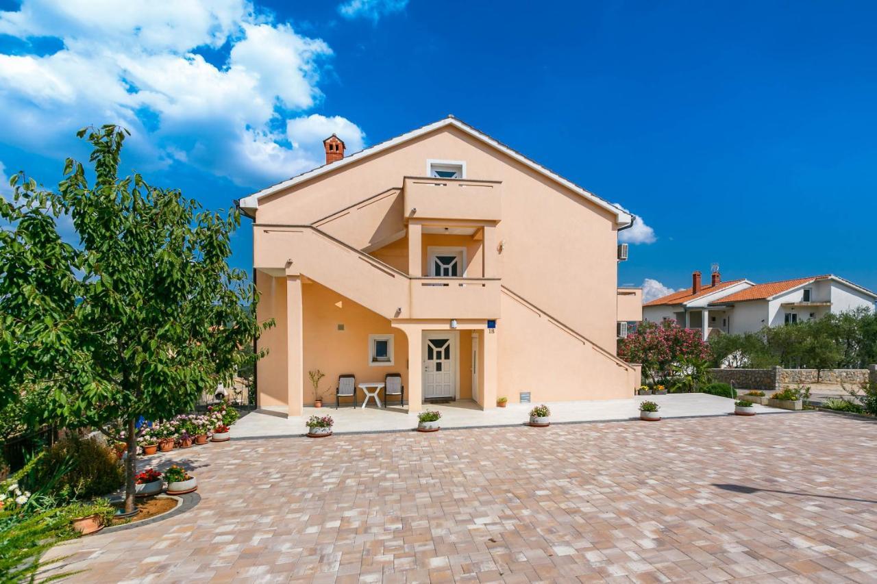 Apartmani Luka Kornić 외부 사진